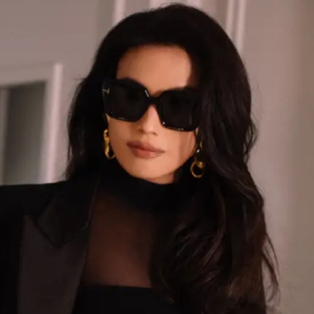 Excluded Tom Ford Sunglasses, New 315 - Picture 4 of 7